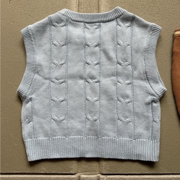 Set of 2 women’s sweater vests blue and brown sizes XS and S - Picture 3 of 9